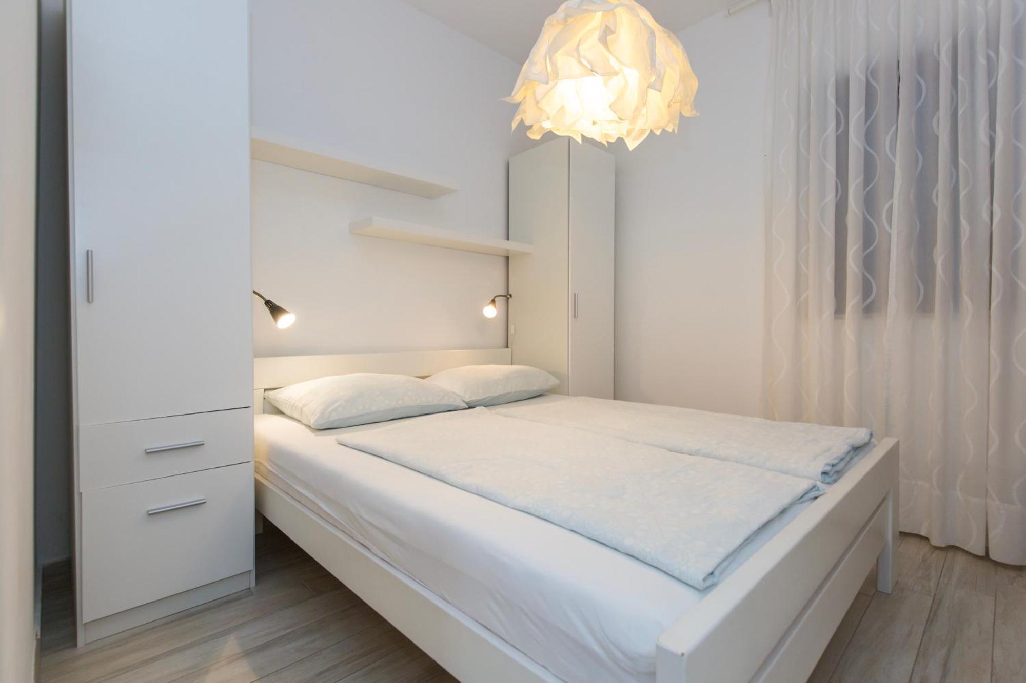 Istria Sea Side Apartment 210 & 209 ลาบิน ภายนอก รูปภาพ