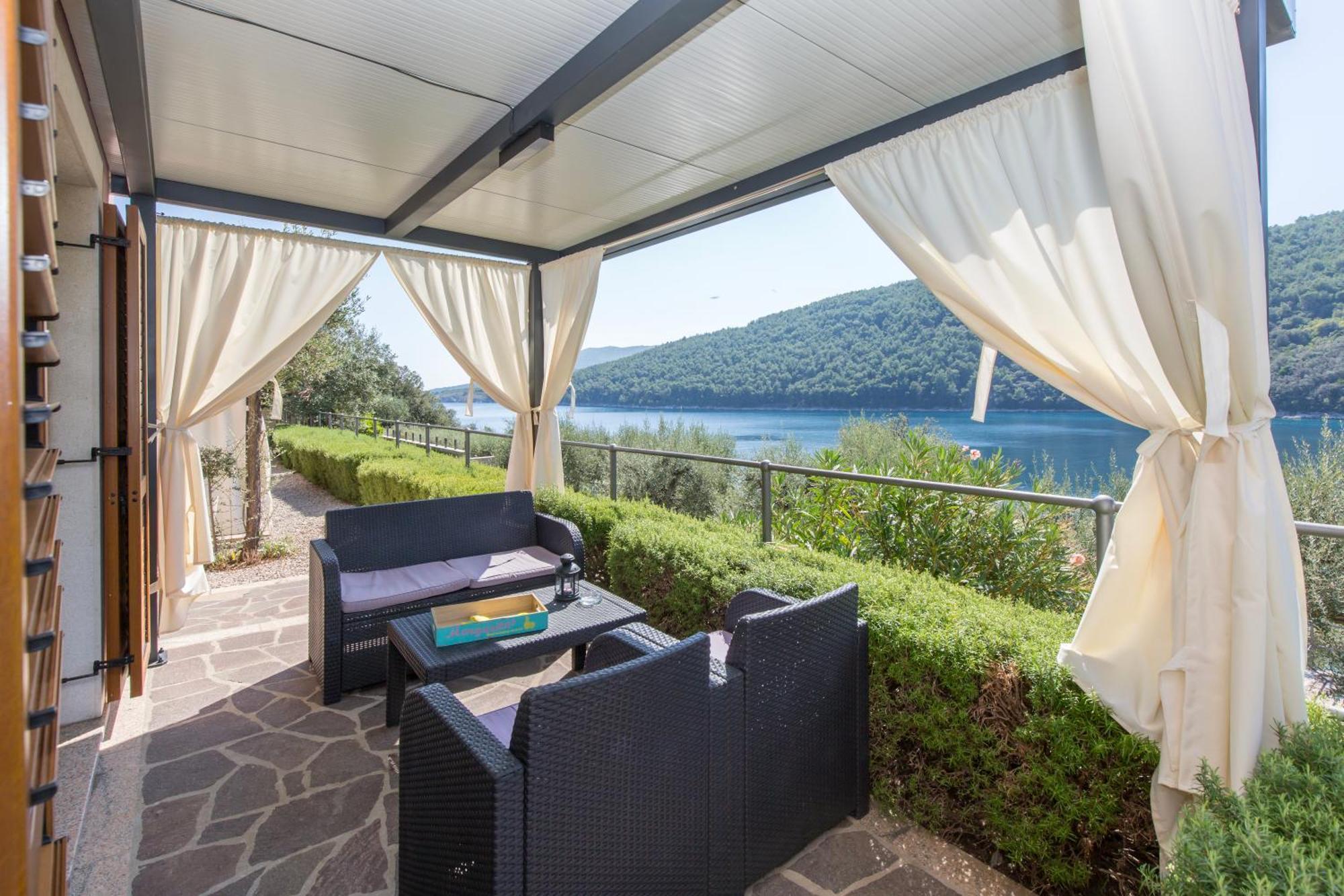 Istria Sea Side Apartment 210 & 209 ลาบิน ภายนอก รูปภาพ