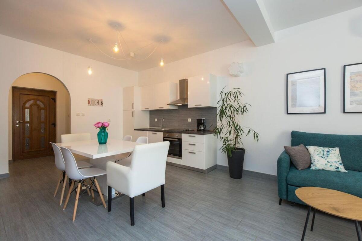 Istria Sea Side Apartment 210 & 209 ลาบิน ห้อง รูปภาพ