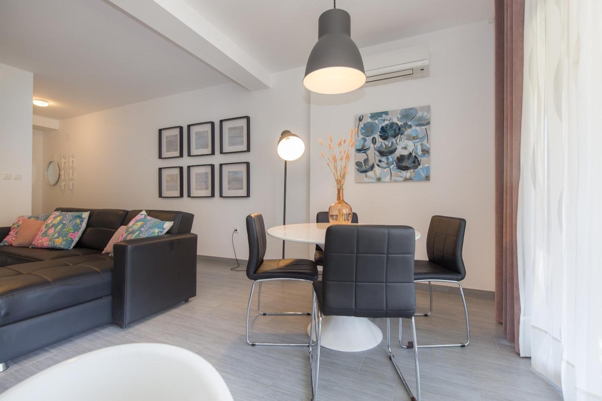 Istria Sea Side Apartment 210 & 209 ลาบิน ภายนอก รูปภาพ
