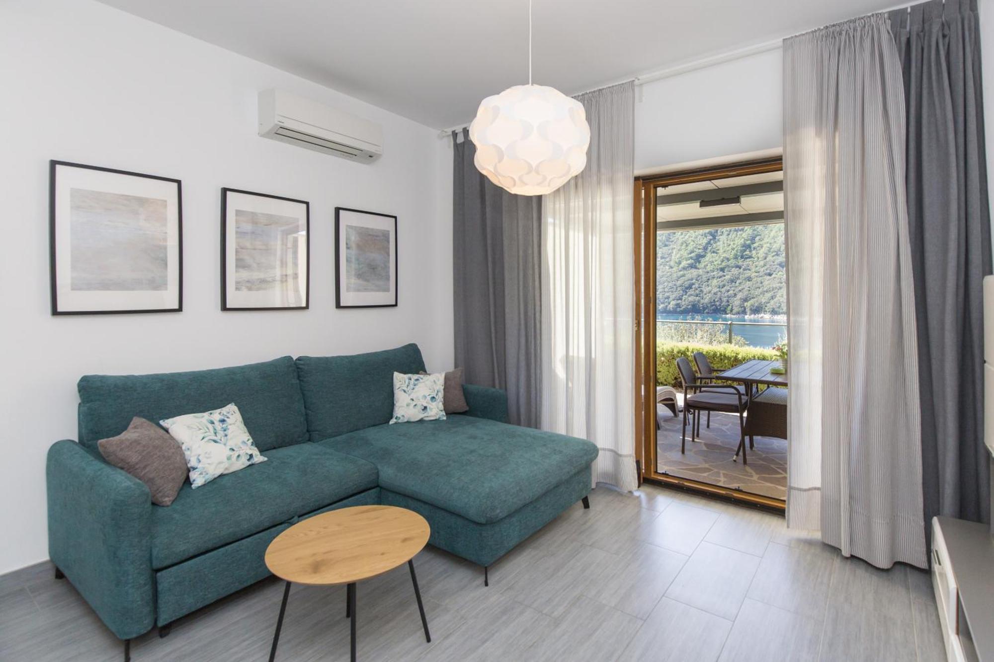 Istria Sea Side Apartment 210 & 209 ลาบิน ภายนอก รูปภาพ