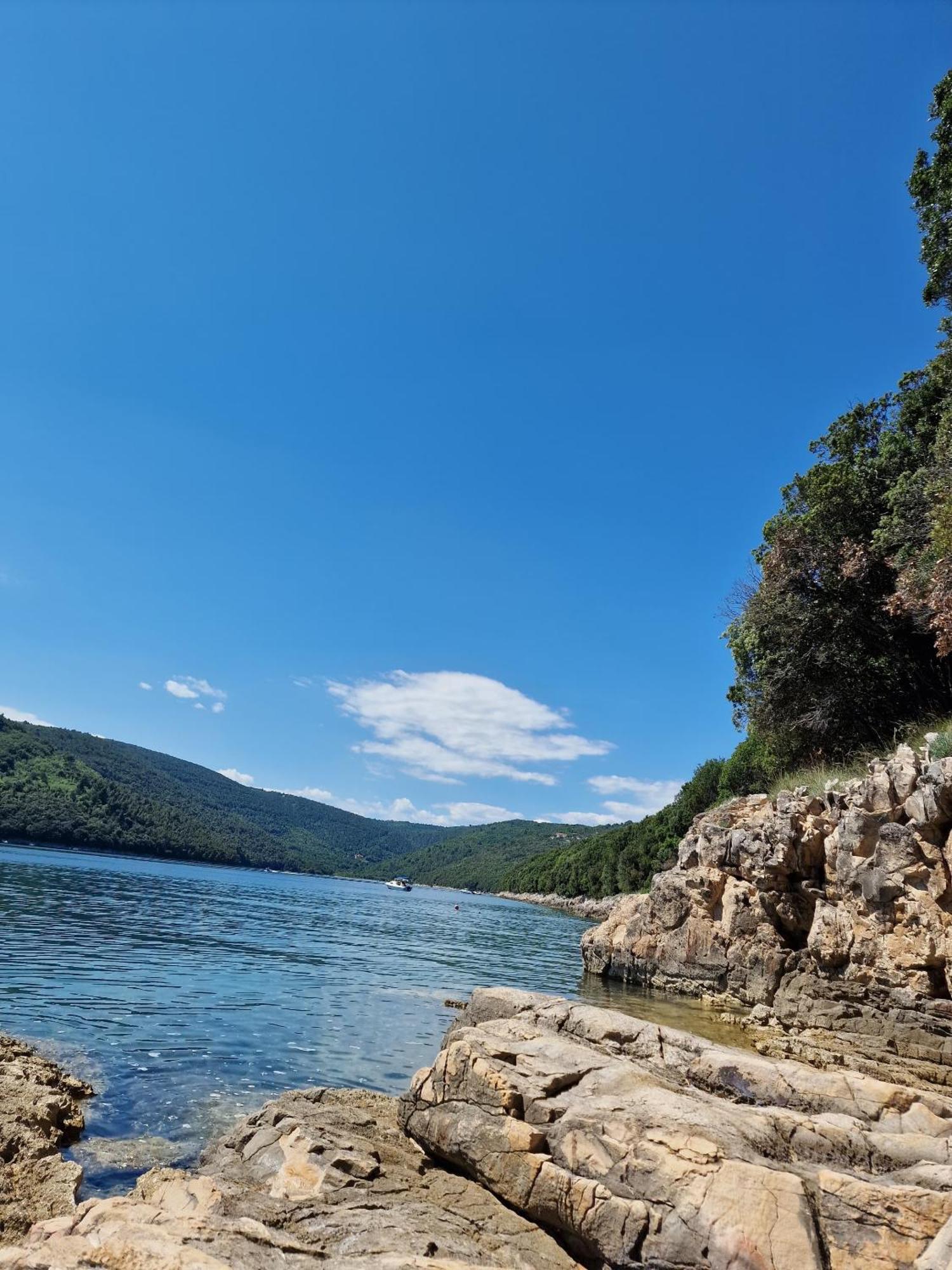 Istria Sea Side Apartment 210 & 209 ลาบิน ภายนอก รูปภาพ